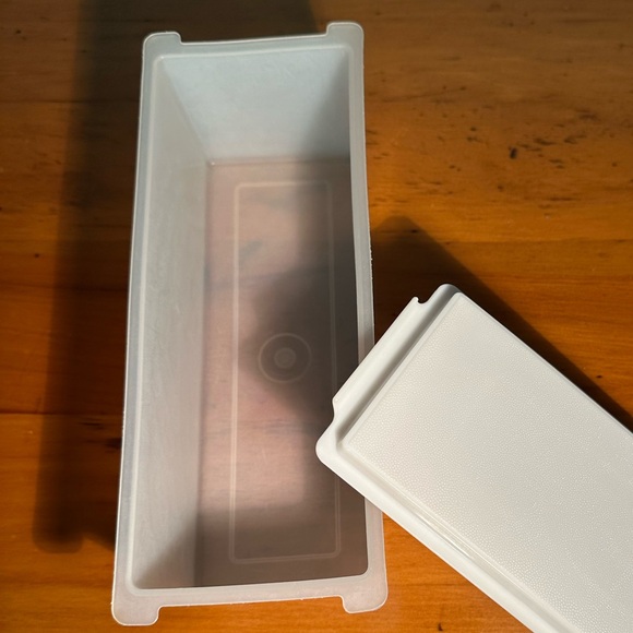 Vintage Tupperware Fridge/Storage Container - Picture 11 of 11